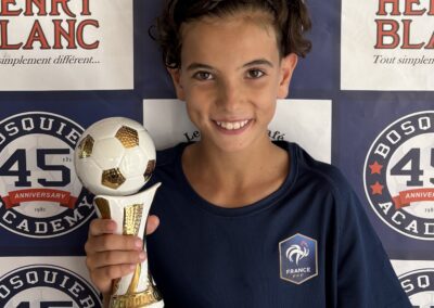 Été 2025 meilleur stage de foot en France dans le vaucluse a cavaillon